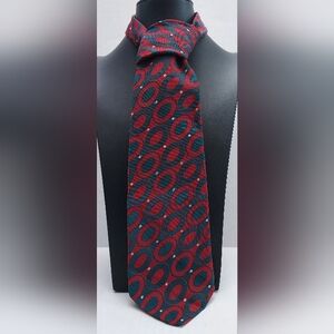 Johnny Carson Men's Necktie 100% Dacron Polyester Red Blue Circles 54in. Vintage